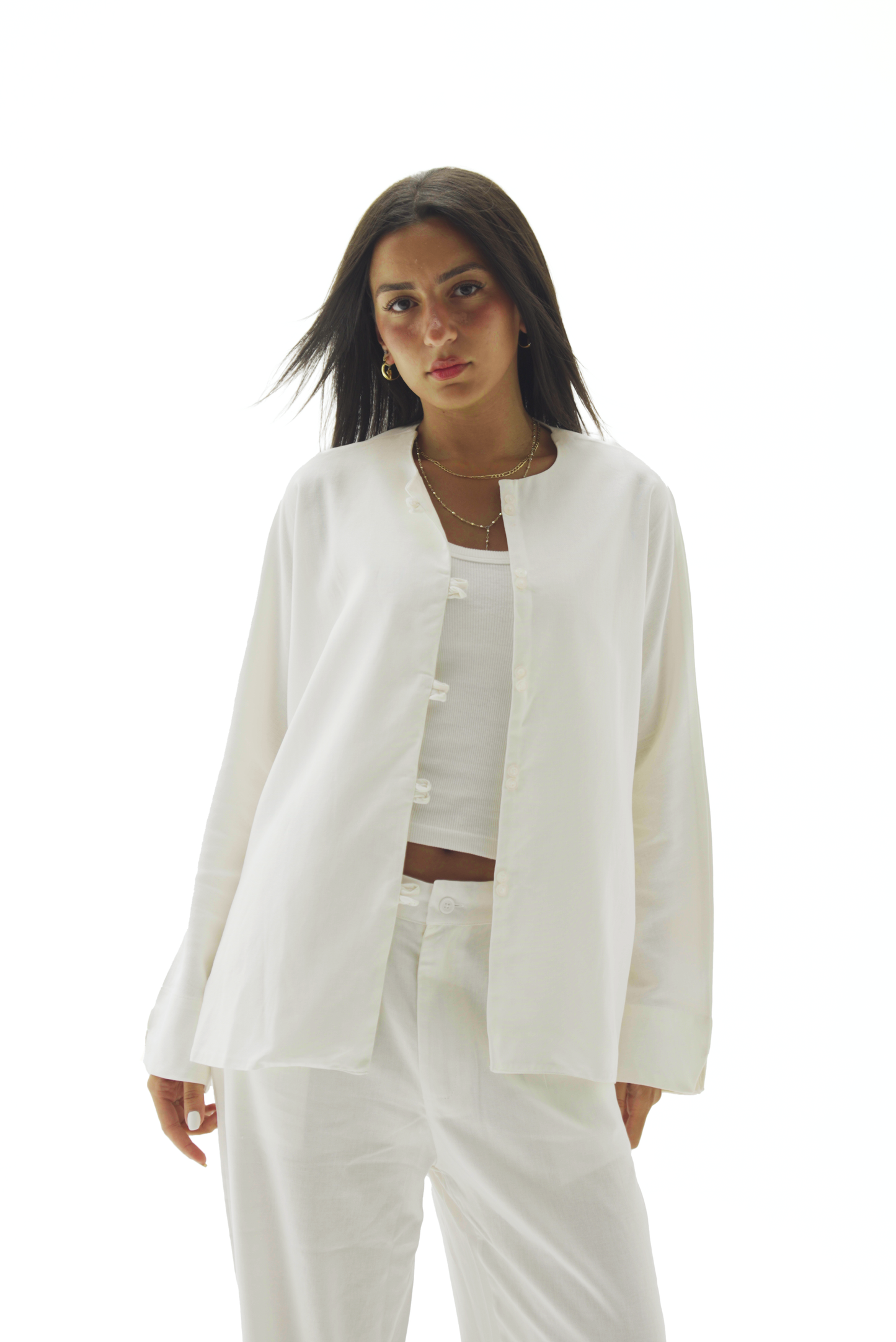 Double buttoned white linen chemise