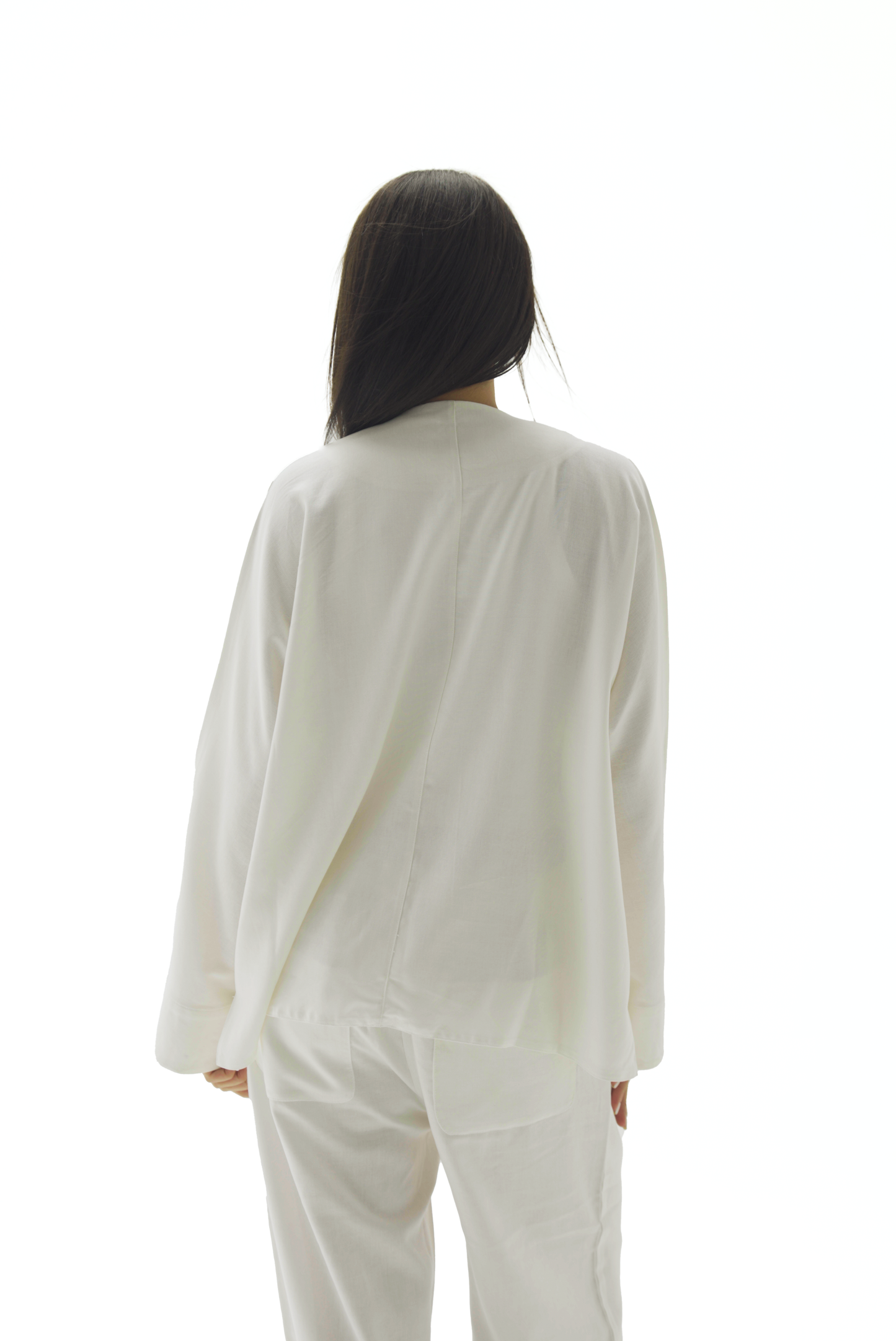 Double buttoned white linen chemise