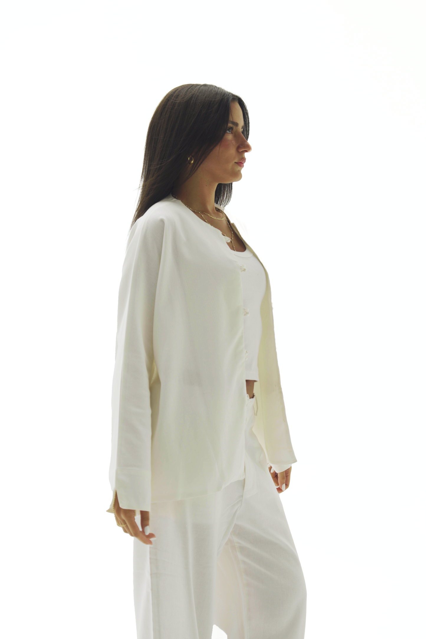 Double buttoned white linen chemise